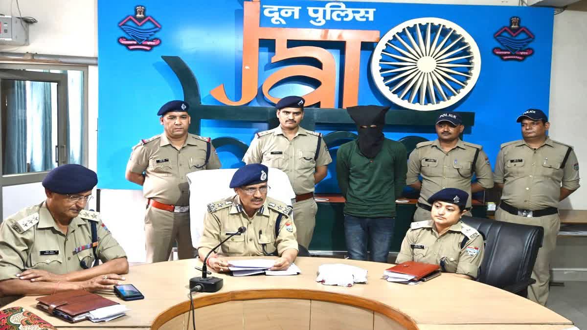 Smuggler Arrested with heroin in Vikasnagar