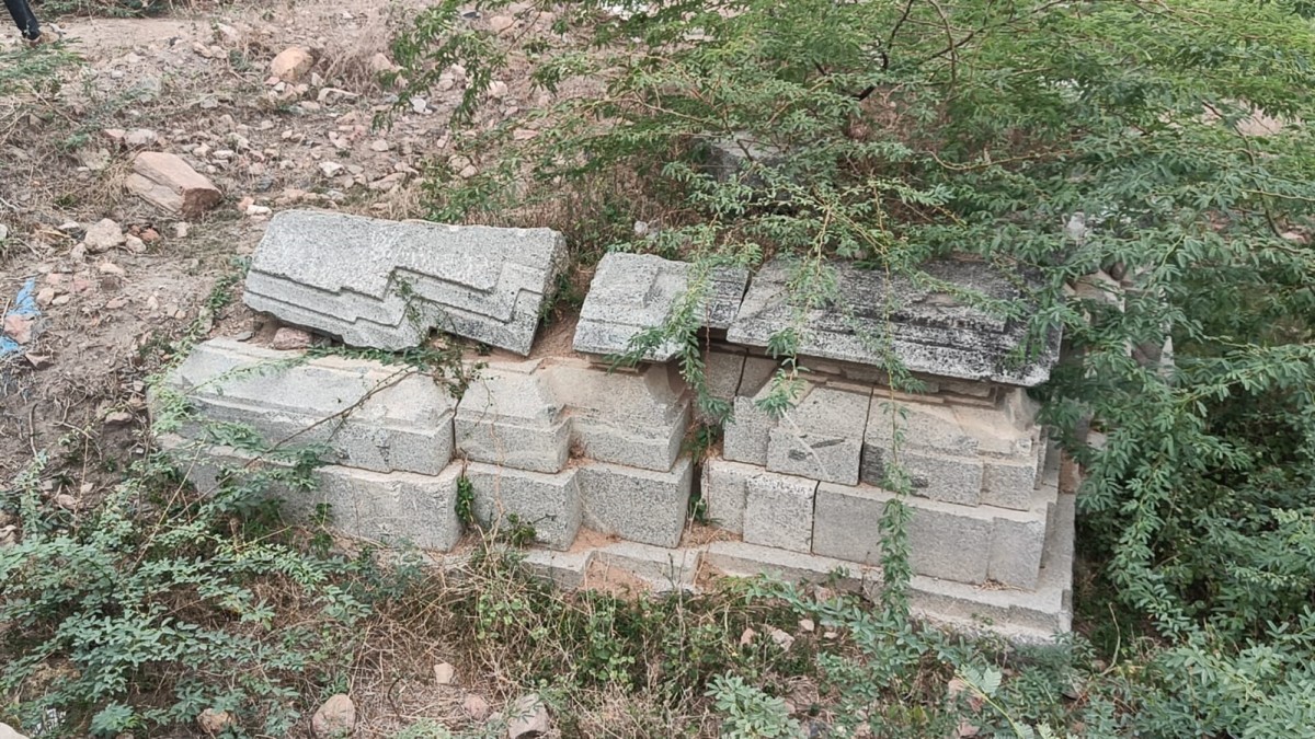 Ancient Monument found in Kalikeri village at Koppal