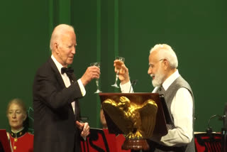 Prime Minister Narendra Modi and US President Joe Biden raise the toast at the State Dinner hosted at the White House.