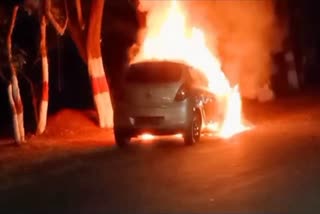 parked car on fire in bhilai