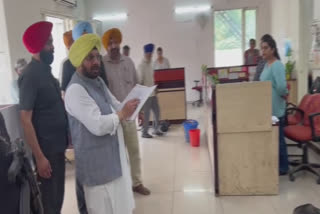 In Ropar, Harbhajan Singh ETO conducted a surprise check of the electricity office