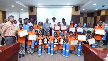 minister-congratulates-students-of-tamil-nadu-who-achieved-national-level-yoga-competition