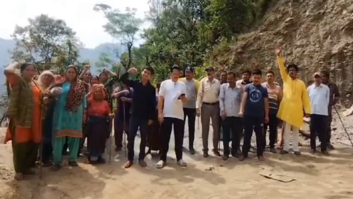 Villagers opposed road construction