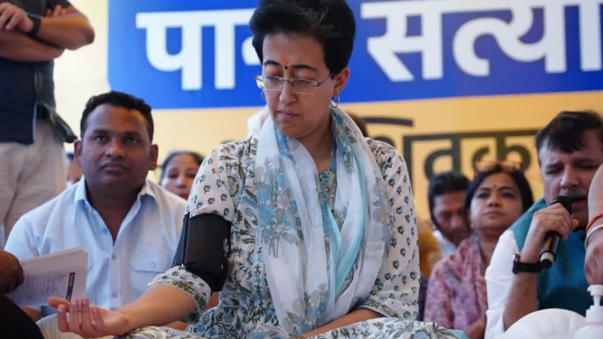 Health checkup of Minister Atishi, who sat on Jal Satyagraha over low water supply in Delhi