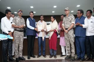 Naxal leader Giridhar With Wife Surrender