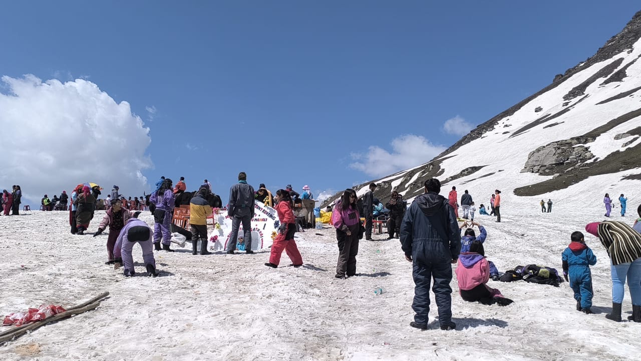 Rohtang Pass Trip in Himachal