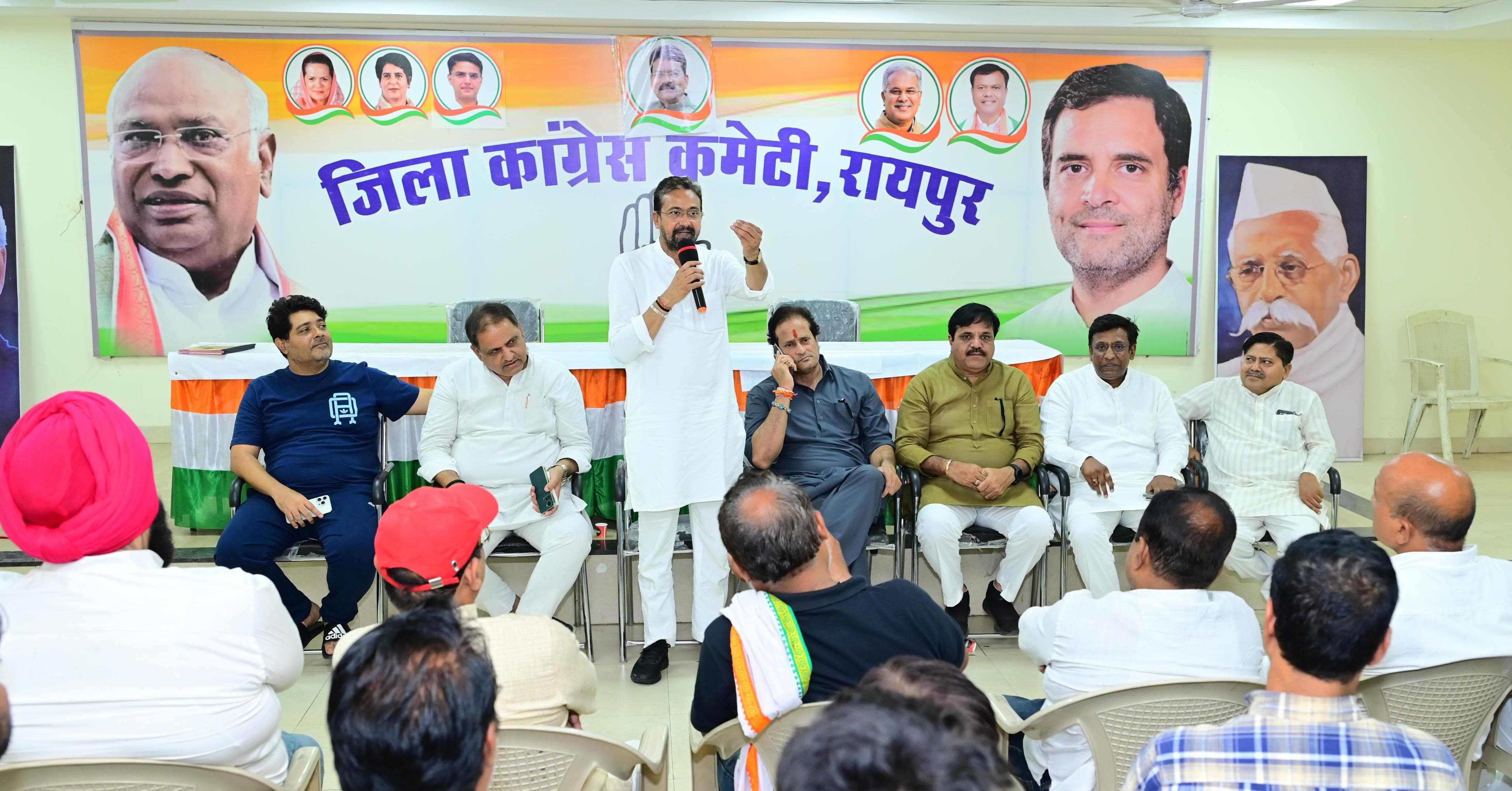 Congress leaders camp in Chhattisgarh