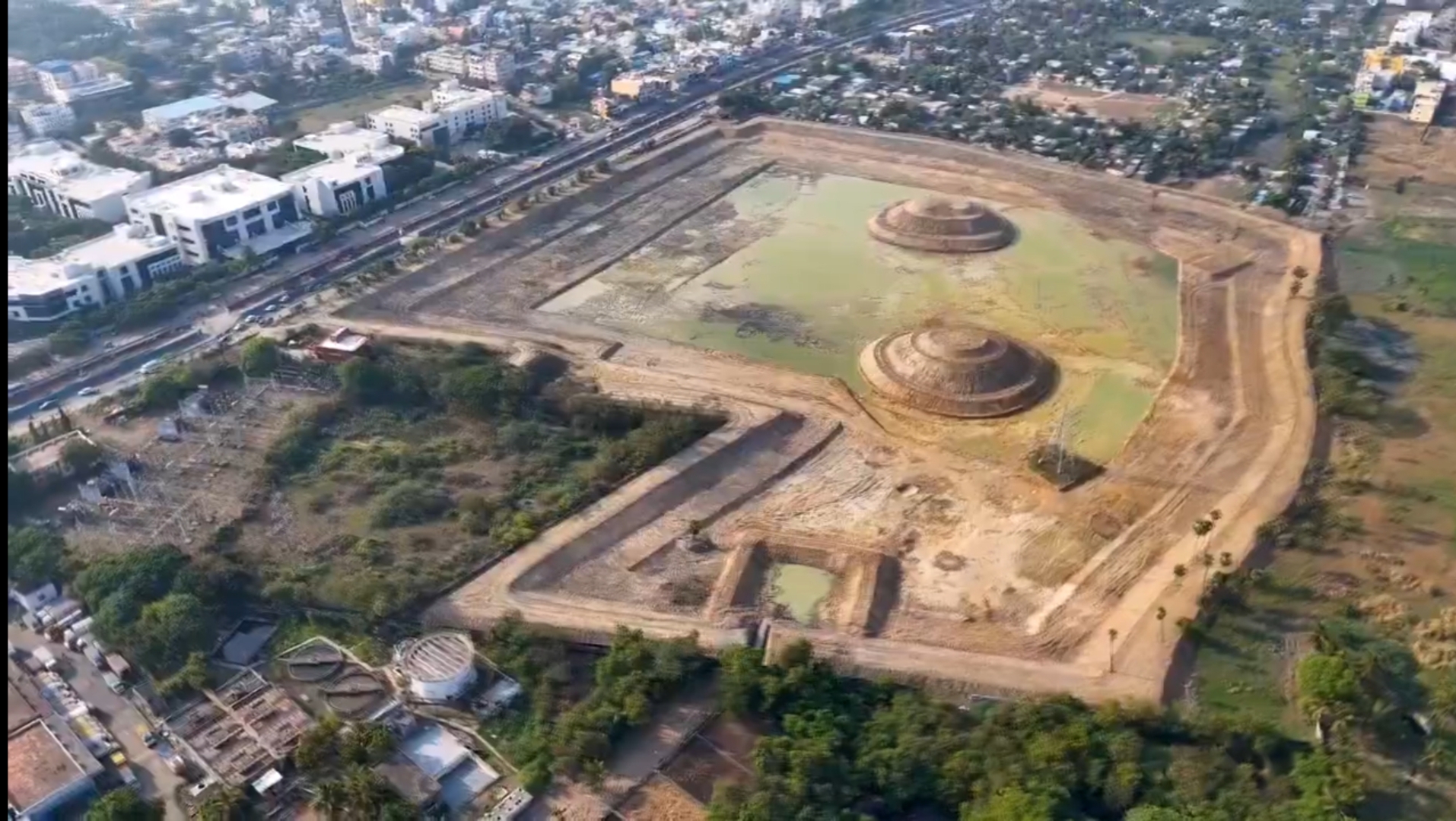 சீரமைக்கப்பட்ட தாங்கல்  ஏரி