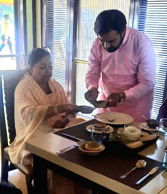 From Street Carts To Celebrity Weddings, Kadhi Kachori Rules The Stomach In Rajasthan's Heart Ajmer