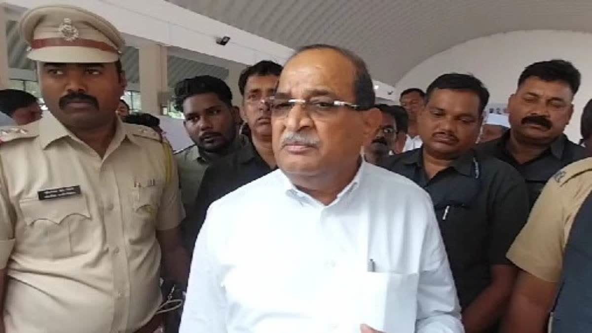 Radhakrishna Vikhe Patil