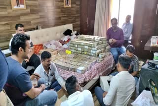 mh-trader-lost-rs-58-crore-in-online-game-cops-seize-rs-17-cr-14-kg-of-gold-from-accused-house-know-detail-story