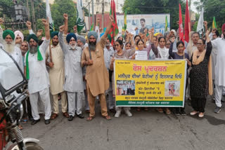The protest against the Manipur incident reached Barnala, a protest march was held to punish the culprits