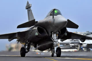 IAF asks French firm Dassault to integrate Indian weapons on Rafale fighter jets