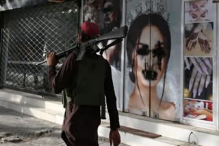 Afghanistan:Taliban bans beauty salons in latest crackdown on women's rights