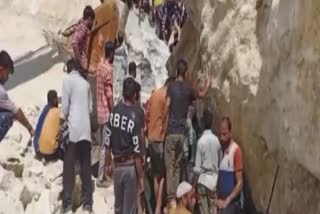 two-injured-as-a-portion-of-gypsum-mine-collapsed-in-ramban