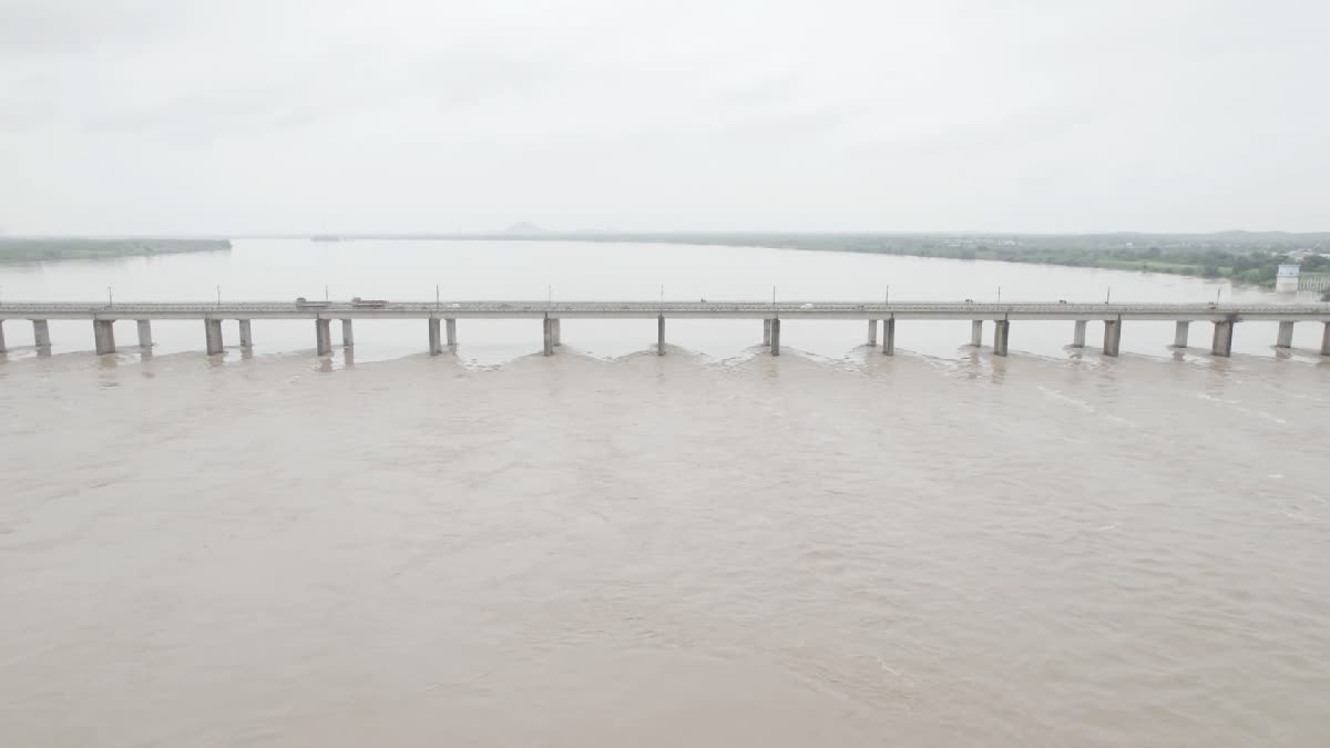 Rising Godavari Floods at Bhadrachalam