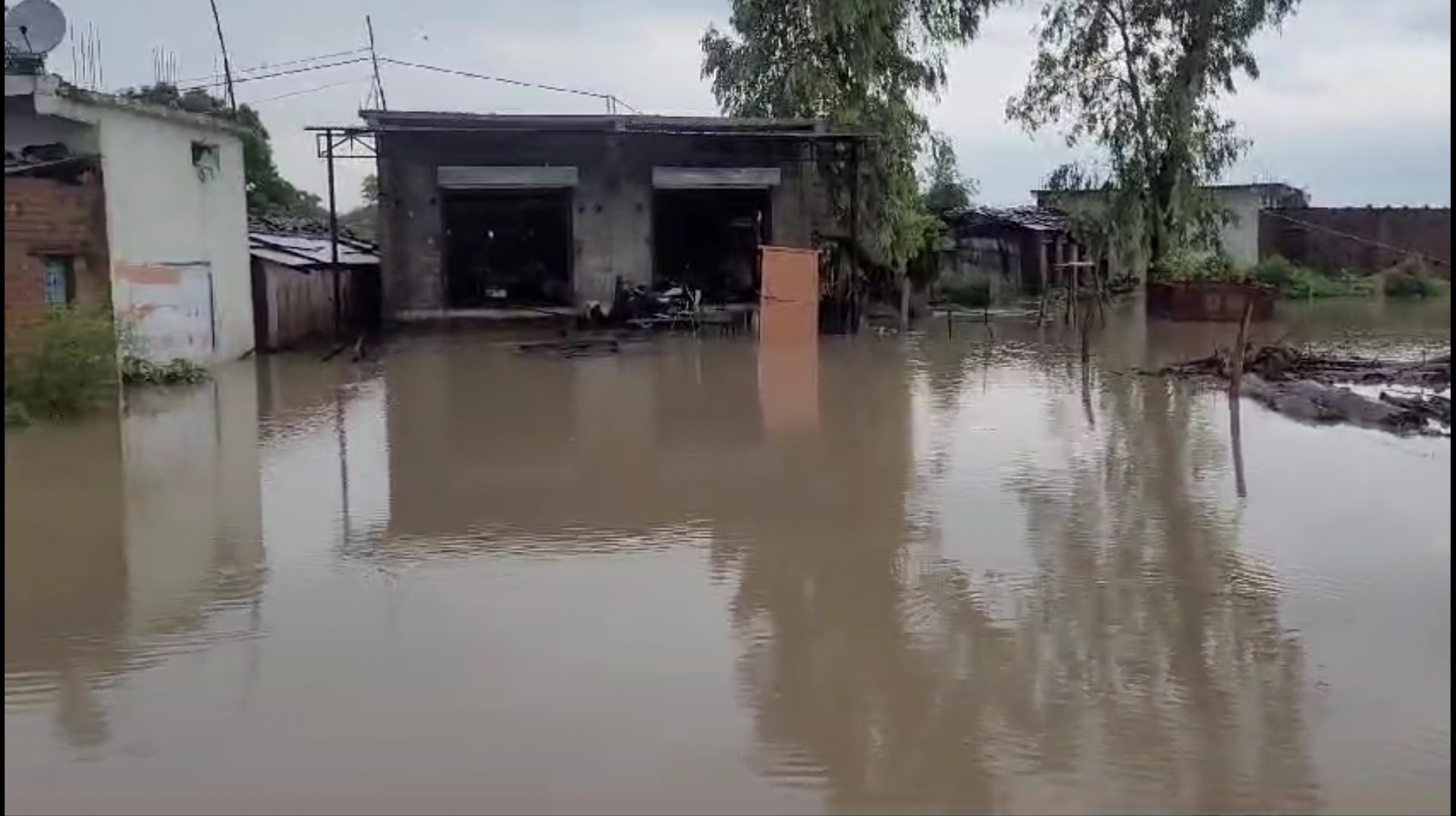 MUNGAVALI SITUATION LIKE FLOOD