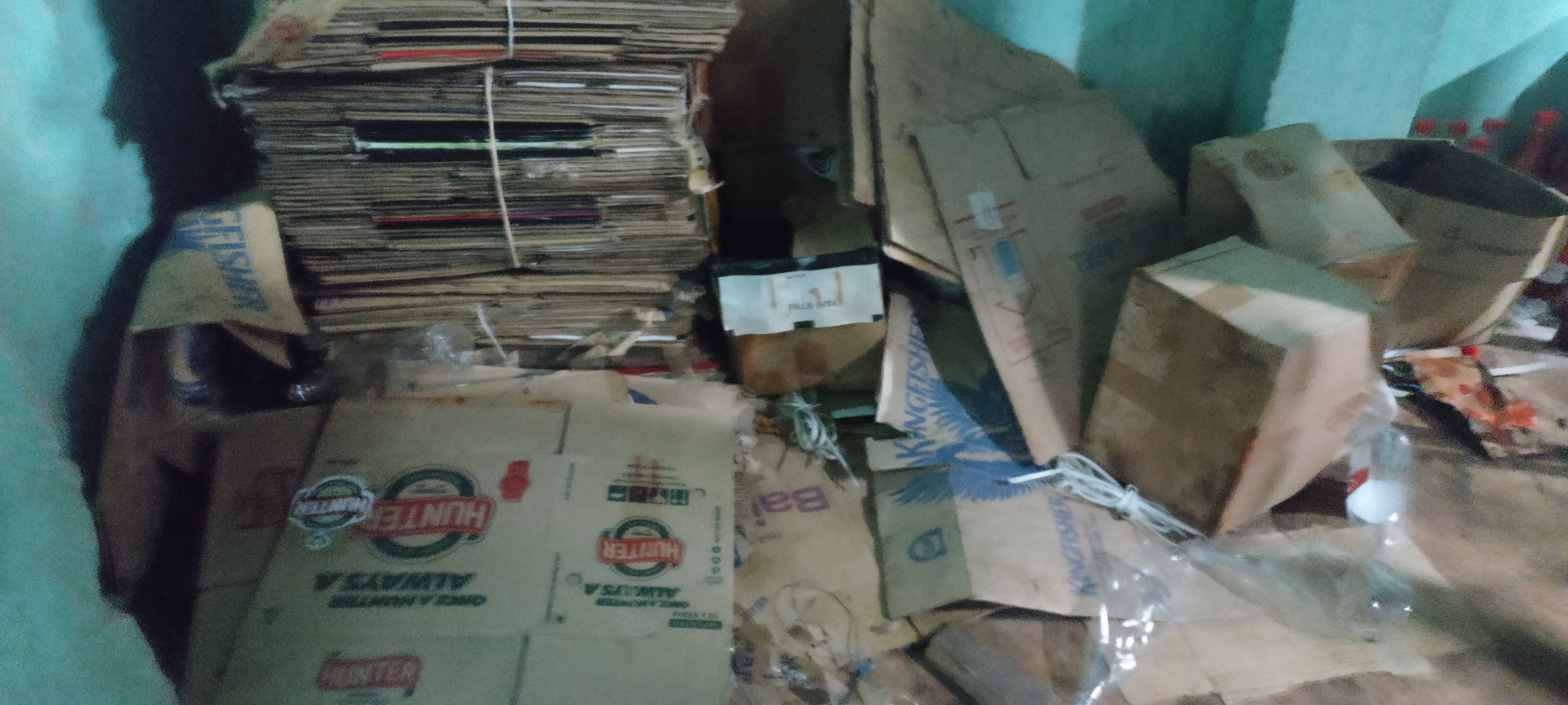 Police Busts Duplicate Sauce Manufacturing Unit