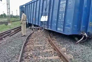 goods train derailed at Bitragunta