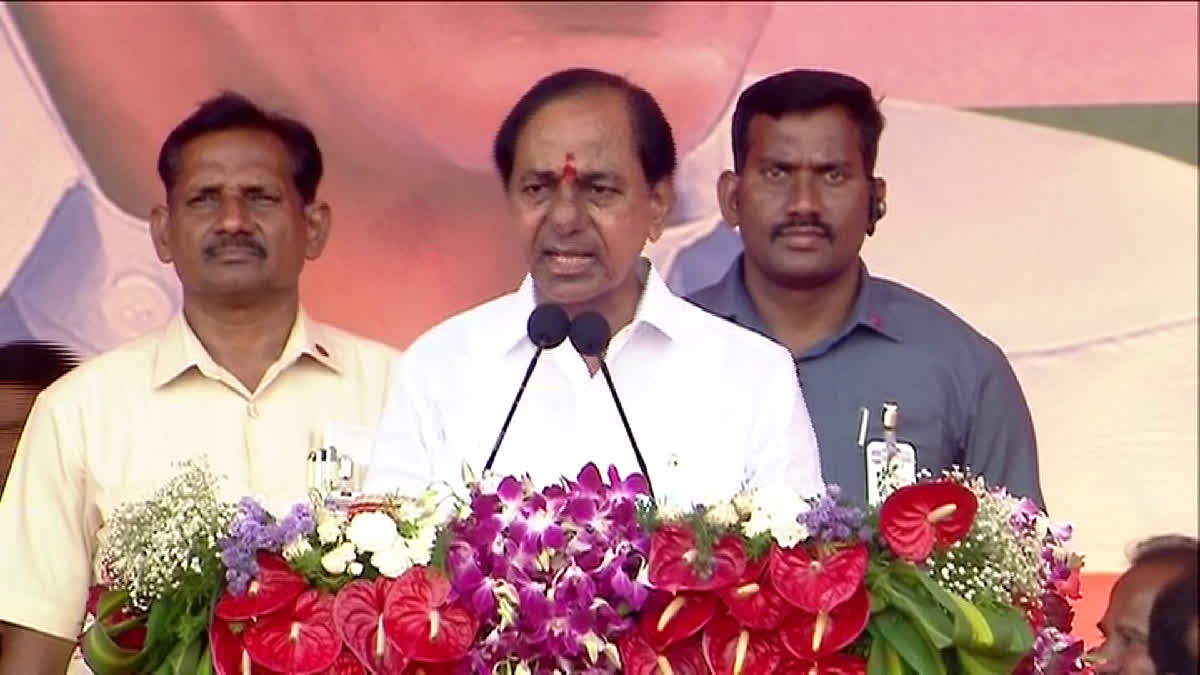 KCR opening SP office in Medak