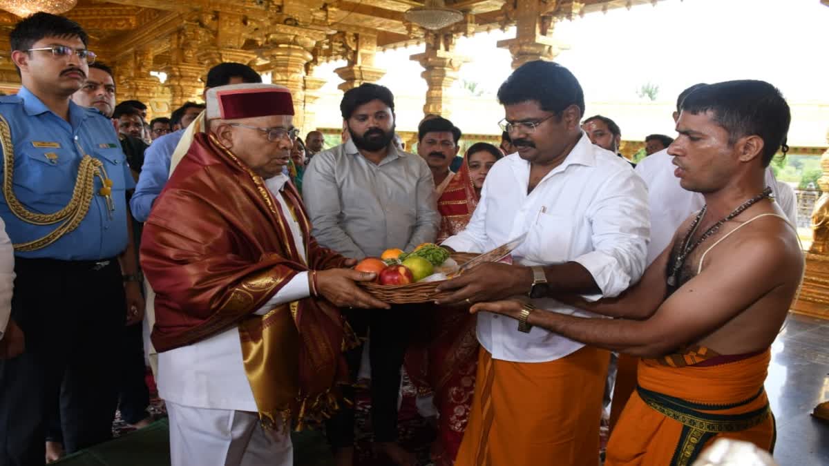 governor-thawar-chand-gehlot-who-had-darshan-of-venkateswara-in-tirupati