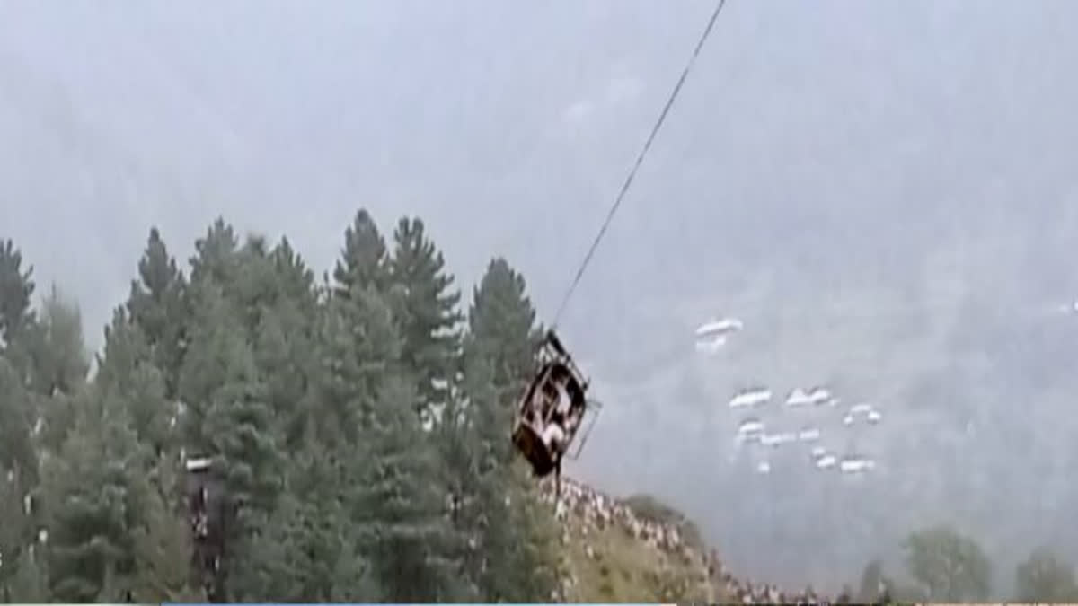 Pakistani children rescued from a broken cable car say they repeatedly feared they would die