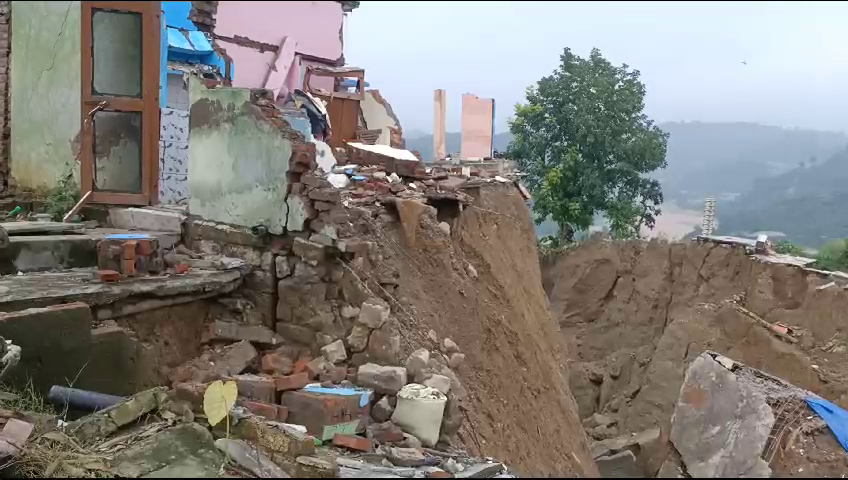 Kangra Houses Damaged