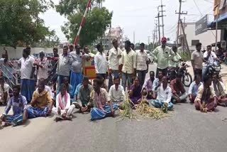 Famers_Protest_For_Current_on_Road