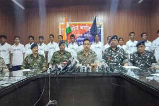 Naxalites surrendered At Dantewada Police