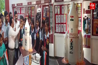 students celebrated the success of chandrayaan 3