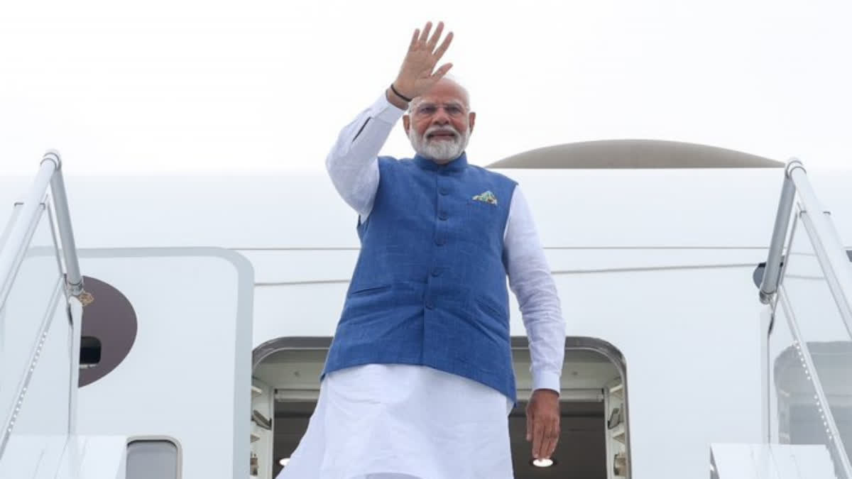 MODI IN UKRAINE  NARENDRA MODI UKRAINE VISIT  VOLODYMYR ZELENSKYY NARENDRA MODI  INDIAN PM IN UKRAINE