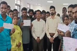 Collector Hand Over The Students Exgratia