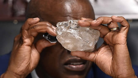 The 2492 carat diamond was discovered in the Karowe mine in Botswana of Lucara Diamond Company. Botswana is one of the world's largest producers of diamonds, which constitute its main source of income, representing 30% of GDP and 80% of its exports.