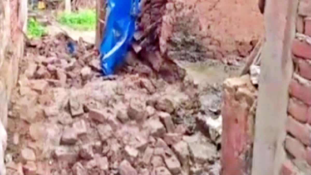 बांका में मिट्टी की दीवार गिरने से महिला की मौत