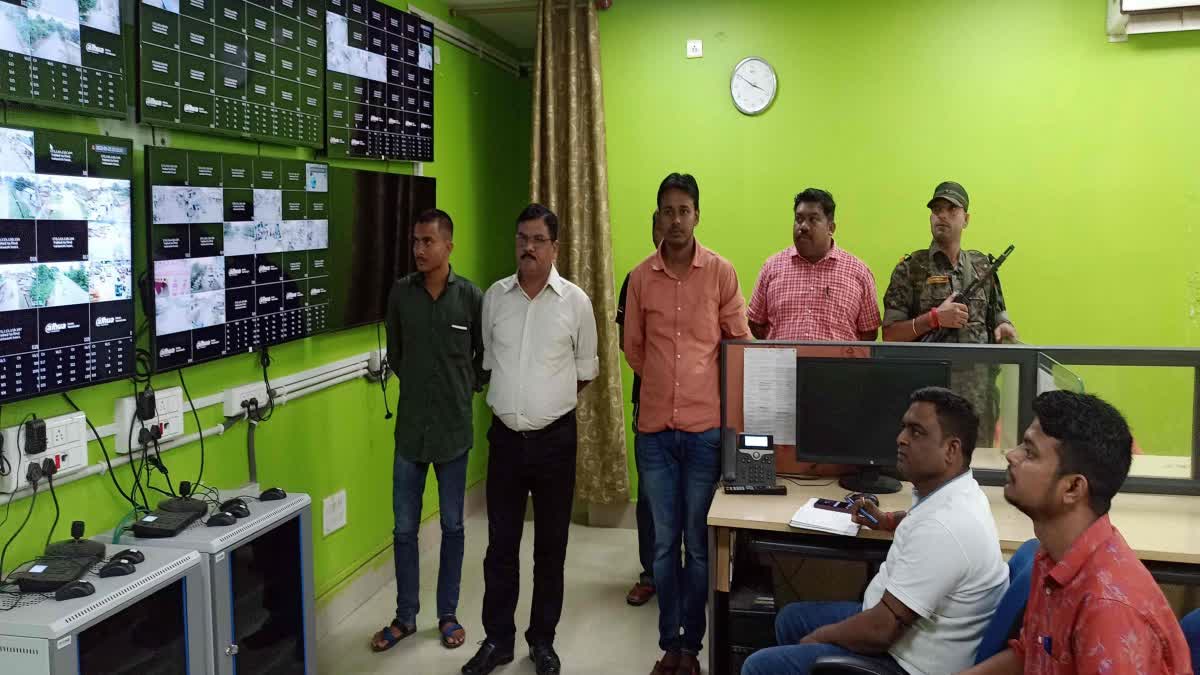 http://10.10.50.75//jharkhand/23-September-2023/jh-dum-01-police-10033_23092023201952_2309f_1695480592_361.jpg http://10.10.50.75//jharkhand/23-September-2023/jh-dum-01-police-10033_23092023201952_2309f_1695480592_361.jpg