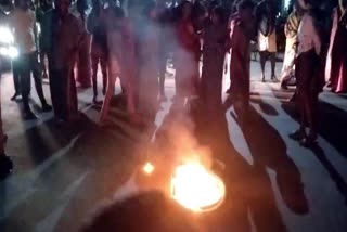Clash_Between_Two_Groups_in_Vinayaka_Immersion