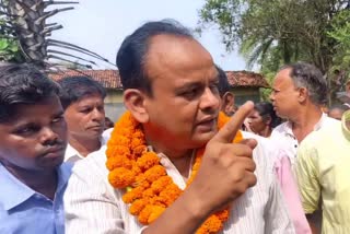 MLA Irfan Ansari warned MP Sunil Soren