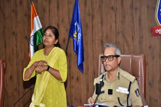 sign language press meet