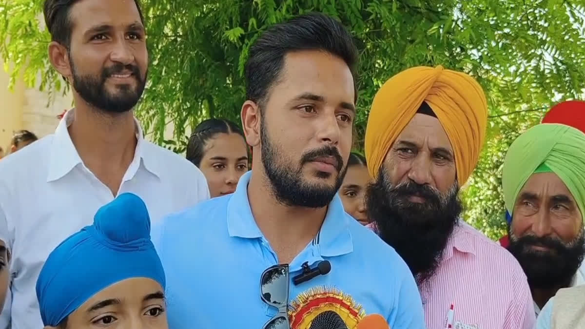 Indian hockey team captain and Arjuna awardee Harmanpreet reached his school