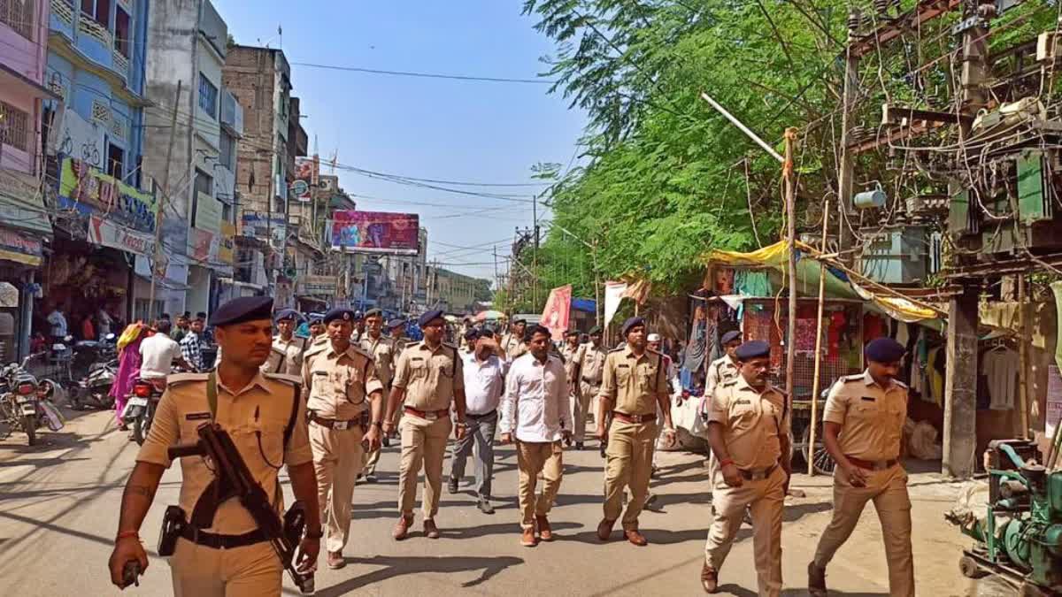 Flag march in Chapra Etv Bharat