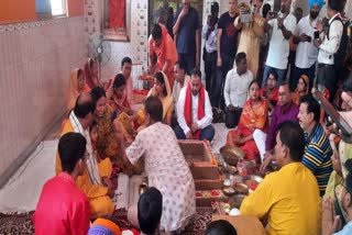 Raghuvbar Das performed Kanya Puja in Jamshedpur