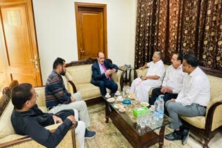 Leaders Meet Palestinian Ambassador