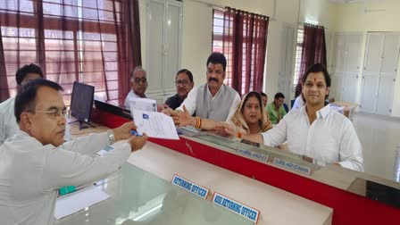 Govind Singh File Nomination