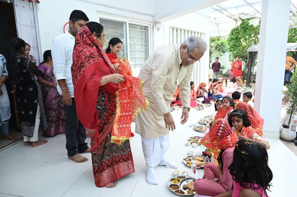 CM Bhupesh Performed Kanya Puja