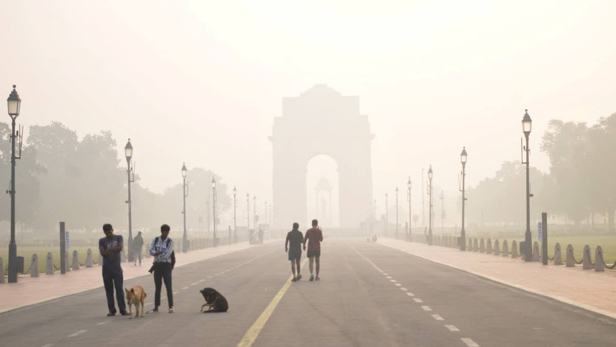 A thick layer of smog blankets Delhi as air quality worsens, the Jahangirpuri station hit an AQI of 418, indicating severe pollution levels.