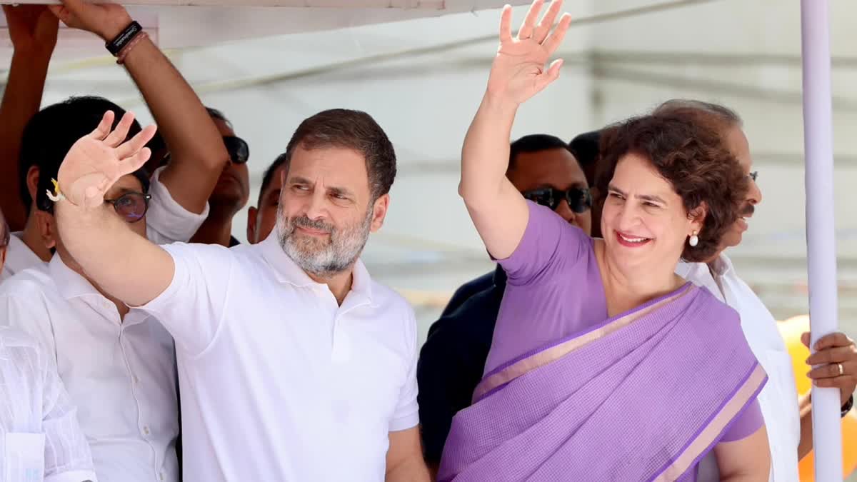 RAHUL GANDHI PAYS TRIBUTE  PRIYANKA GANDHI  WAYANAD BYELECTION  RAHUL AND PRIYANKA