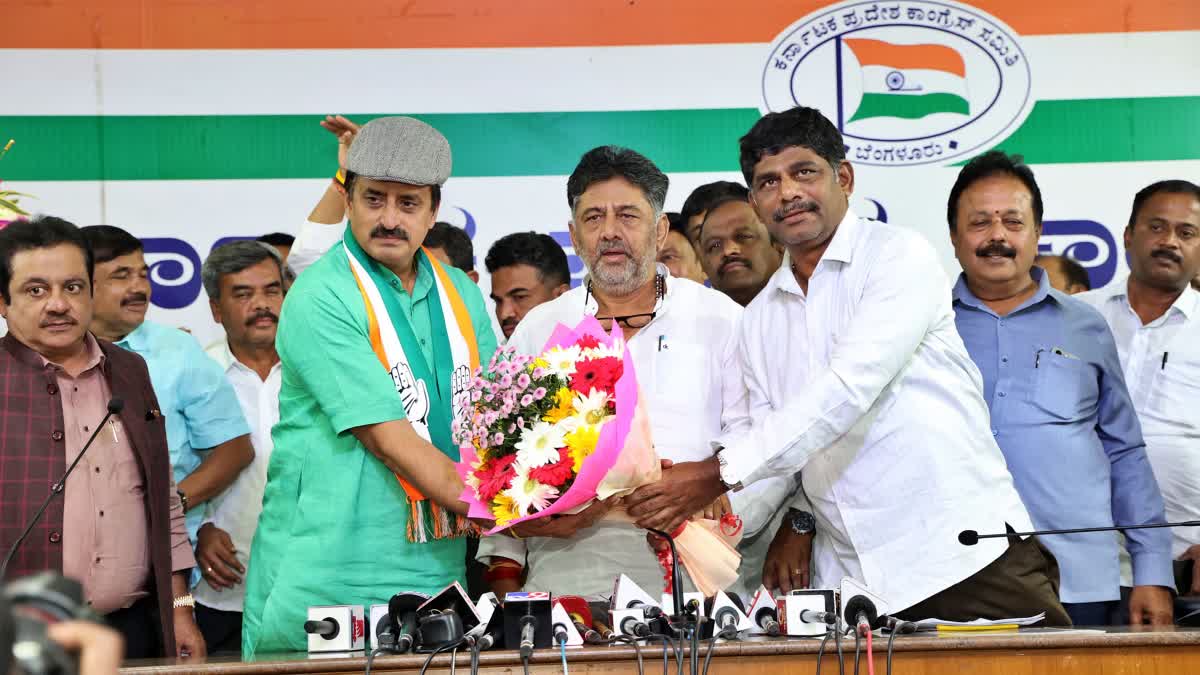 yogeshwar joins congress