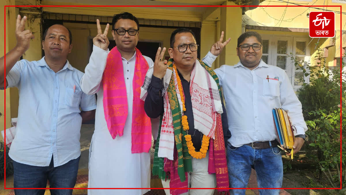 Congress candidate Sanjeev Warie files nomination in Sidli