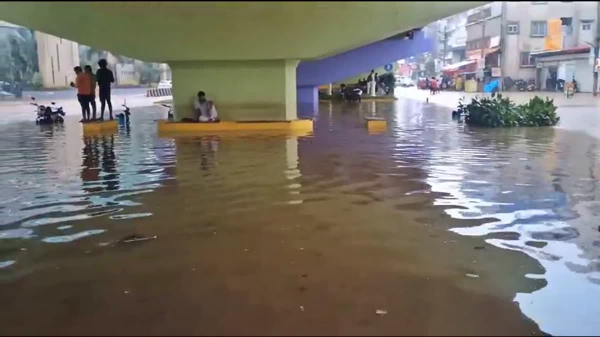 ಫ್ಲೈಓವರ್ ಕೆಳಭಾಗ ಸಂಪೂರ್ಣ ಜಲಾವೃತ