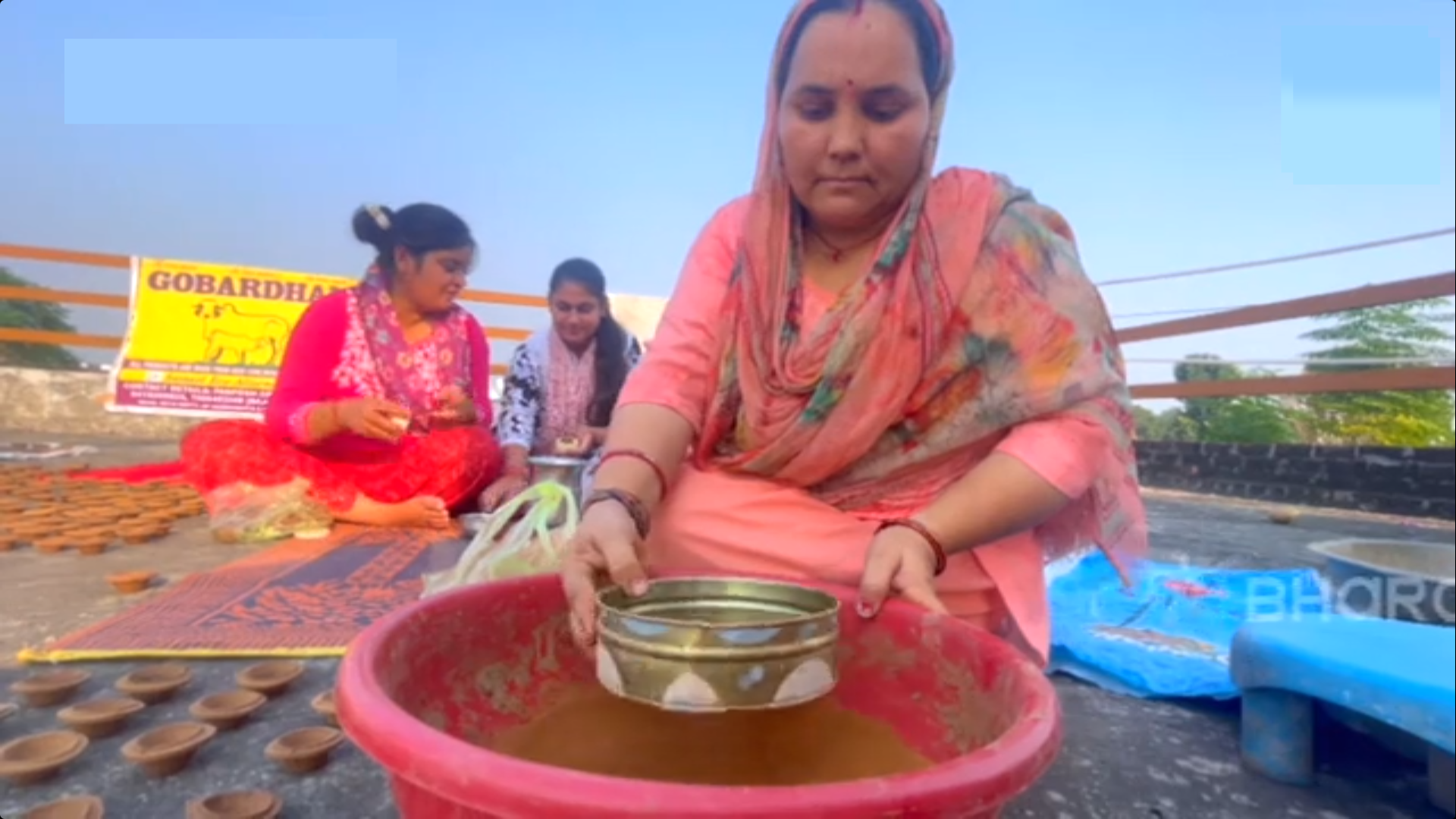 Cow dung diyas